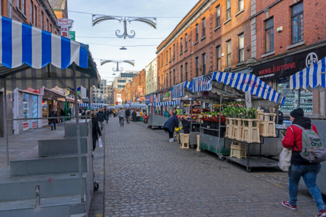 moore-street-market-in-dublin-ireland-a-seven-day-open-air-fruit-vegetable-and-fresh-fish-market